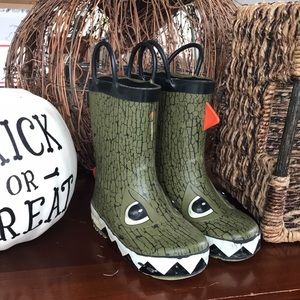 Size 7 dinosaur rain boots